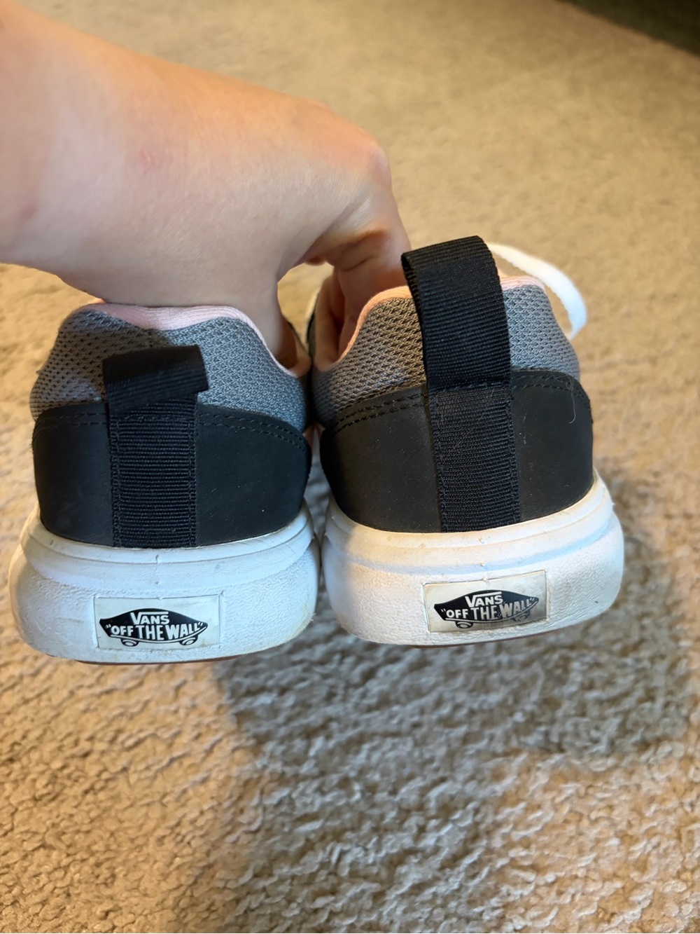 Vans Women's Low-Top Sneakers in Pink, Gray and Black - Picture 4 of 10